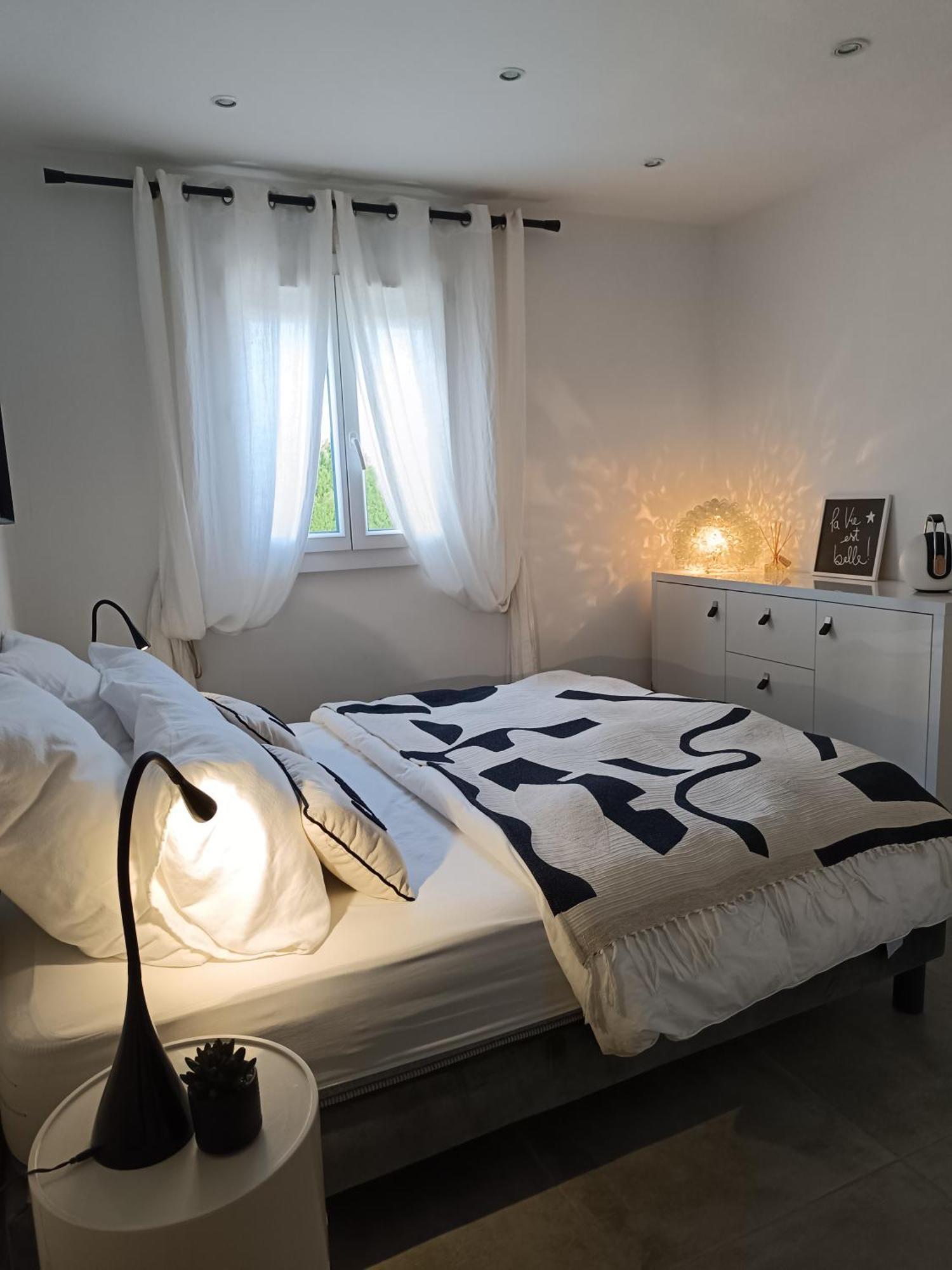Avec Piscine Privative, Domaine Prive Du Capitou, Fréjus